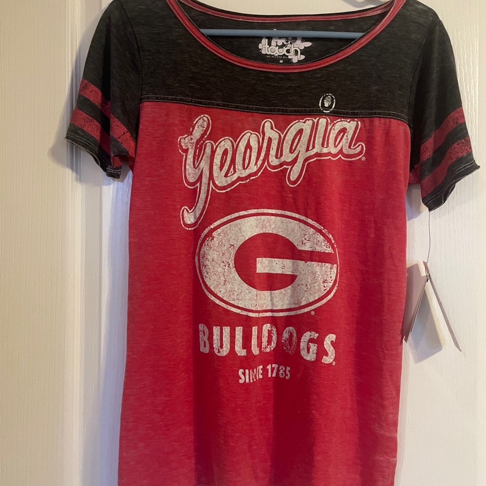 NWT Touch by Alyssa Milano Georgia Bulldogs Official T-Shirt M Collegiate